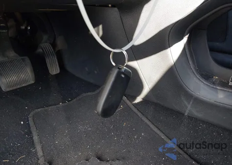 2015 Chrysler 200 from USA, damaged, VIN 1C3CCCAV2FN607488